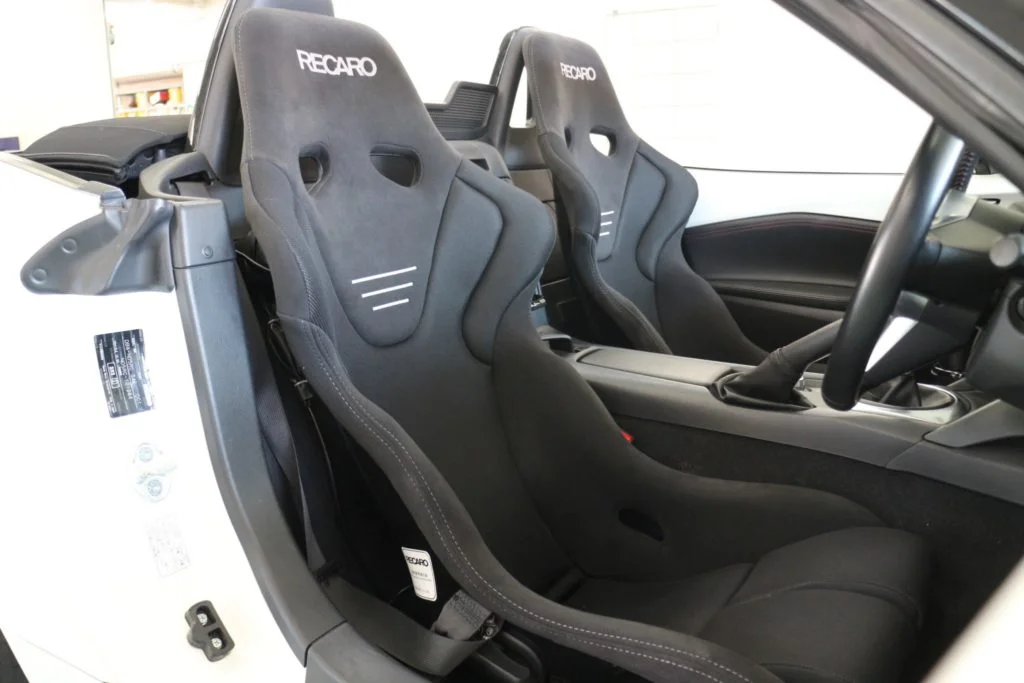 ND Miata with Recaro bucket seats intalled
