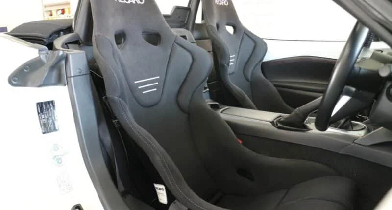 ND Miata with Recaro bucket seats intalled