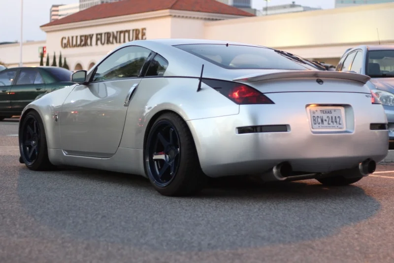 Varrstoen ES2 on a Nissan 350z