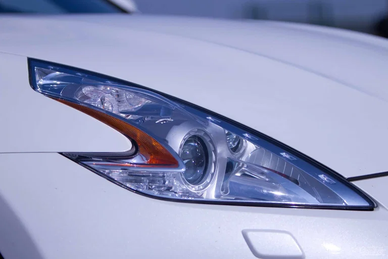 Nissan 370Z headlight