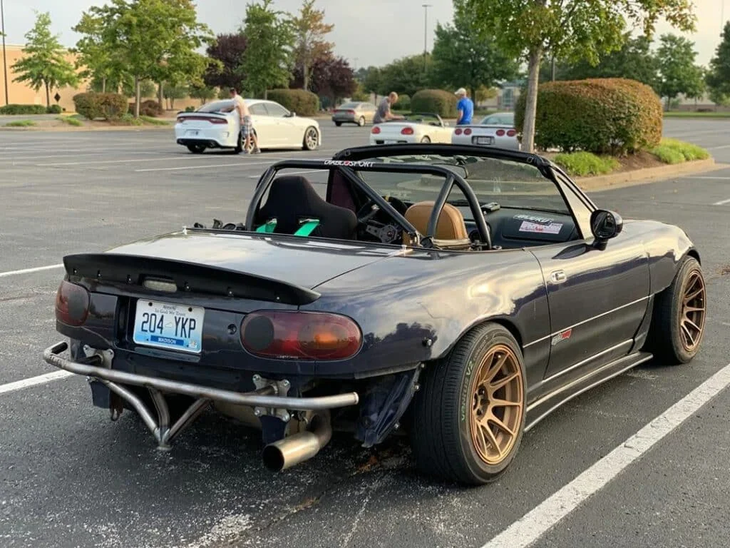 Drift Miata with bash bar