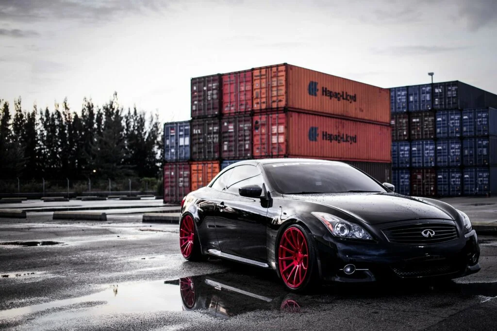 Infiniti G37 Coupe modified with coilovers