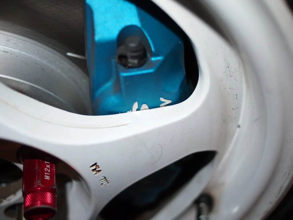 Brake caliper clearance issues due to the rim offset