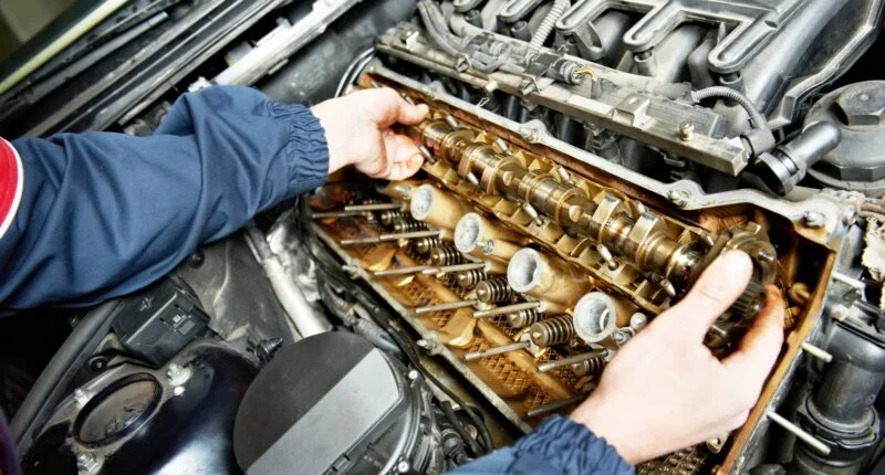 Camshaft vs Crankshafts
