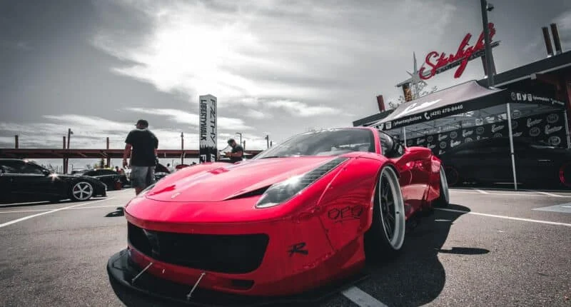 What Are Staggered Wheels?