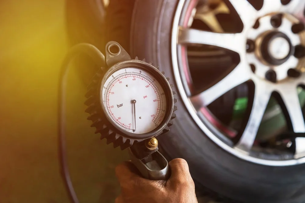 analog-tire-pressure-gauge