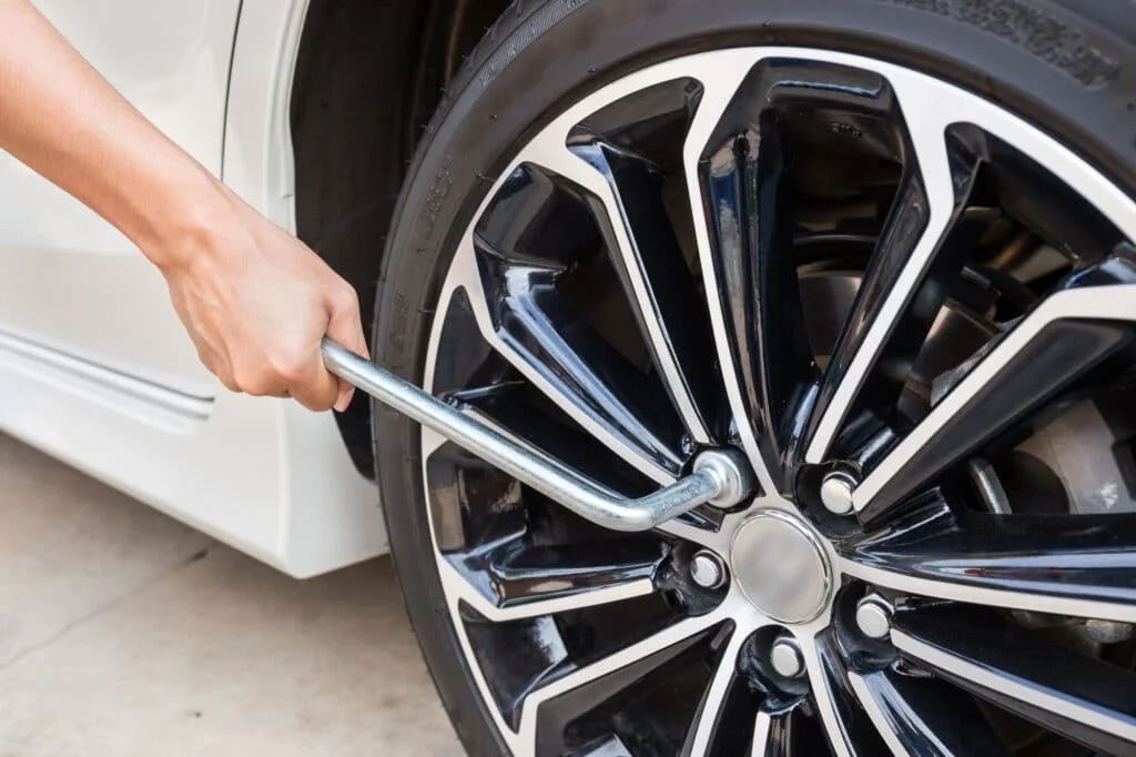 Removing a car wheel