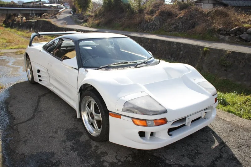 1994 SARD MC8 with a Toyota 1UZFE V8 engine