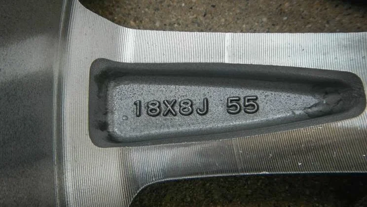 Reading the size of an 18x8+55mm wheel