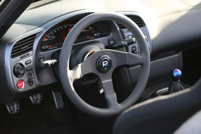 Aftermarket steering wheel in Honda S2000