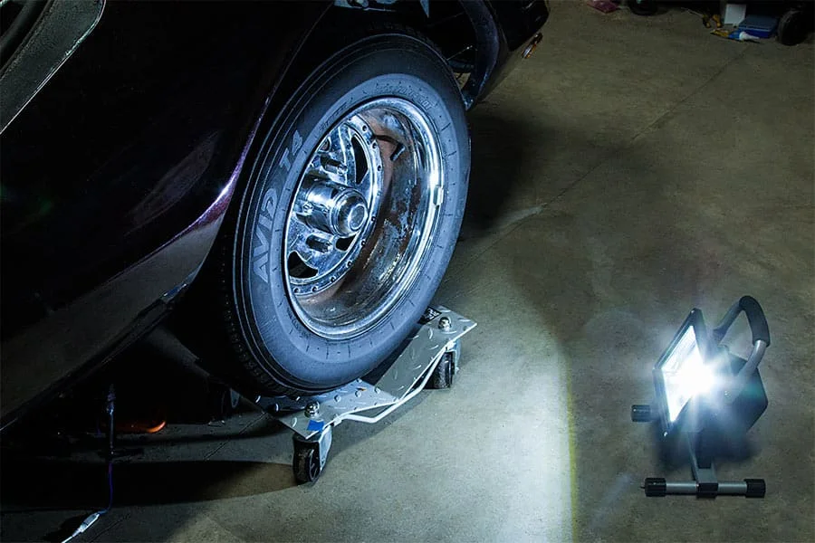 Rechargable, portable LED flood light for home garage