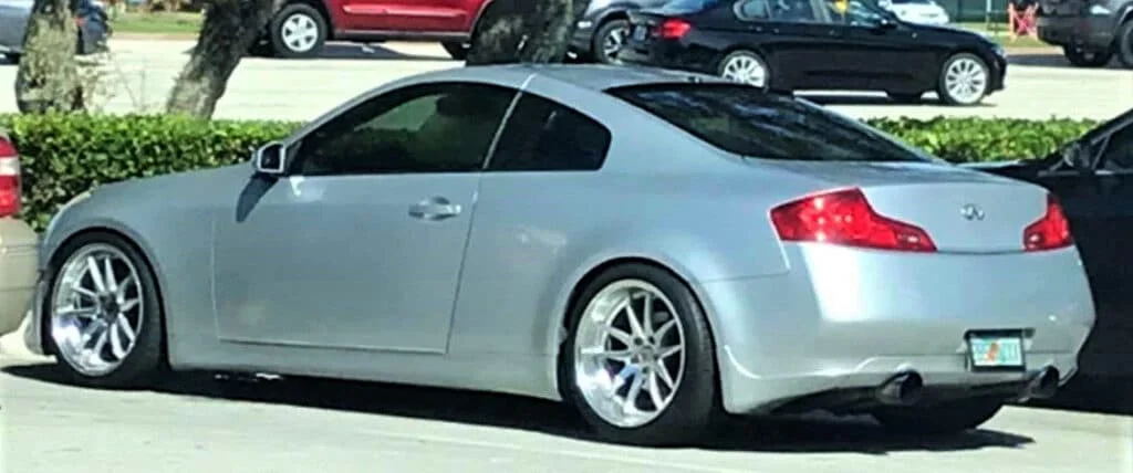 Infiniti G35 with Aodhan Ds02 rims