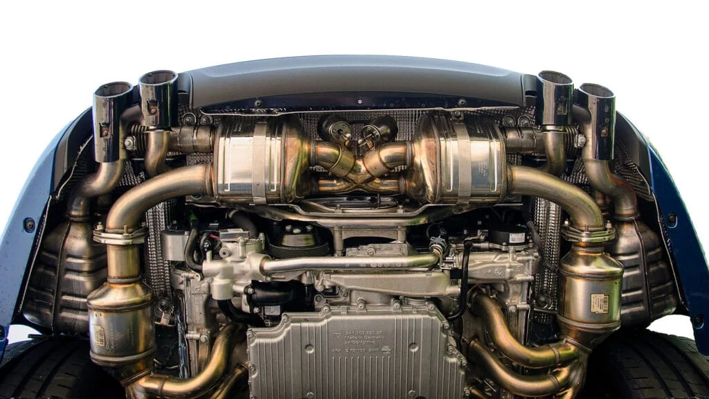 A complex, true-dual exhaust assembly