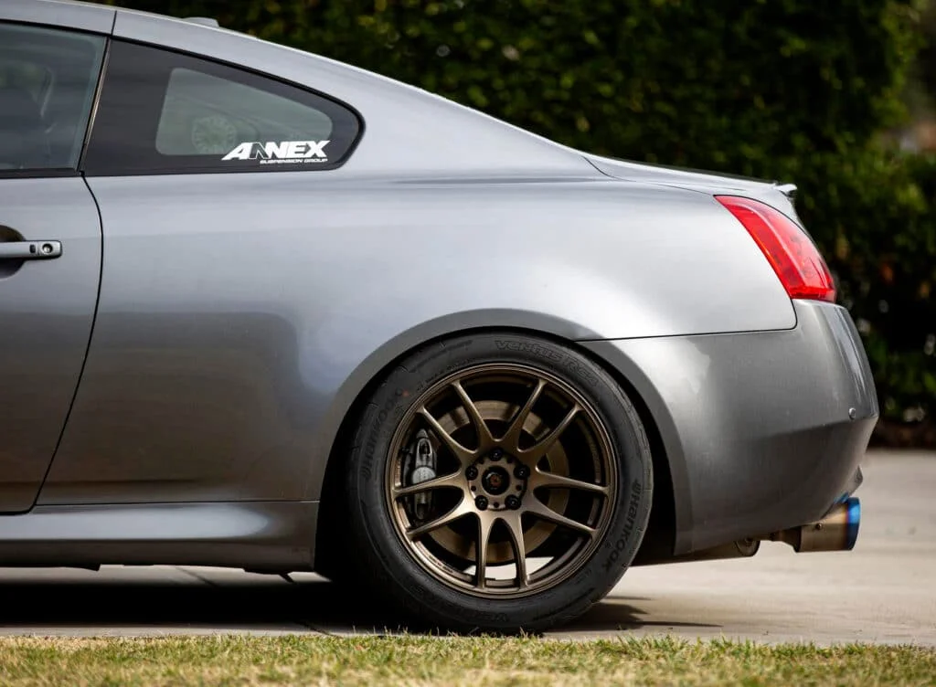 Infiniti G37 with clean wheel fitment