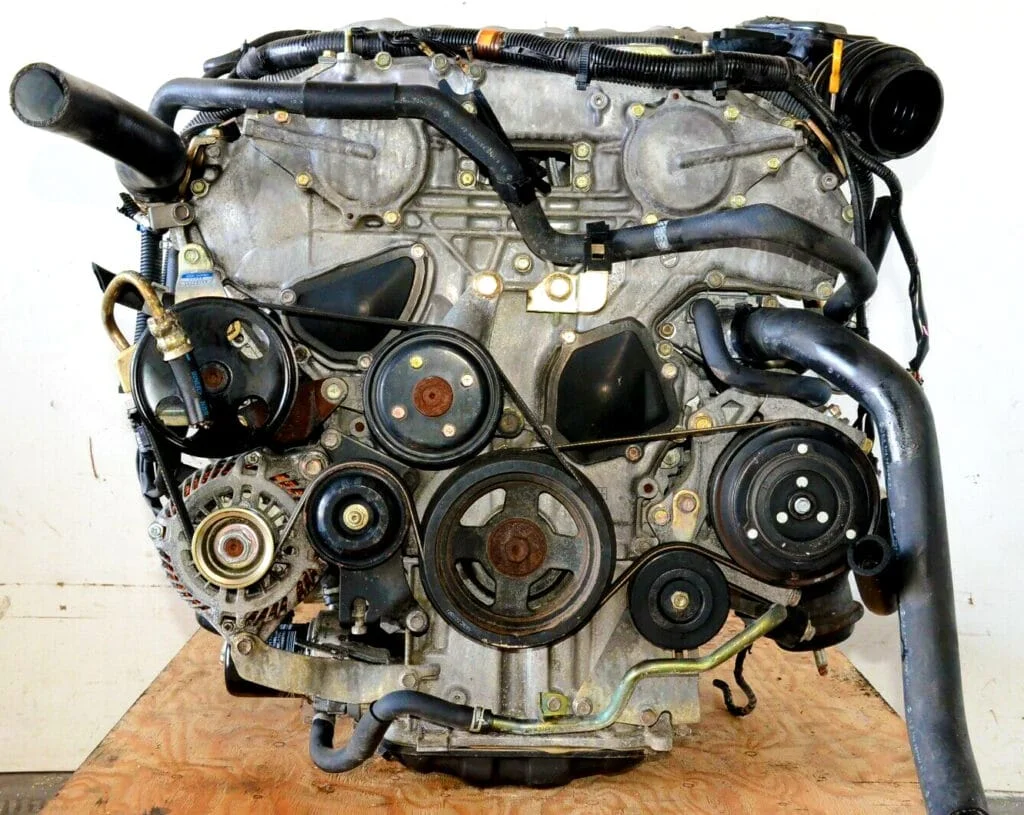 VQ35DE motor uninstalled