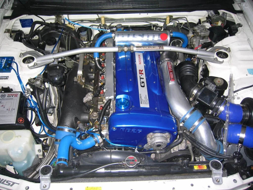 R33 GTR engine
