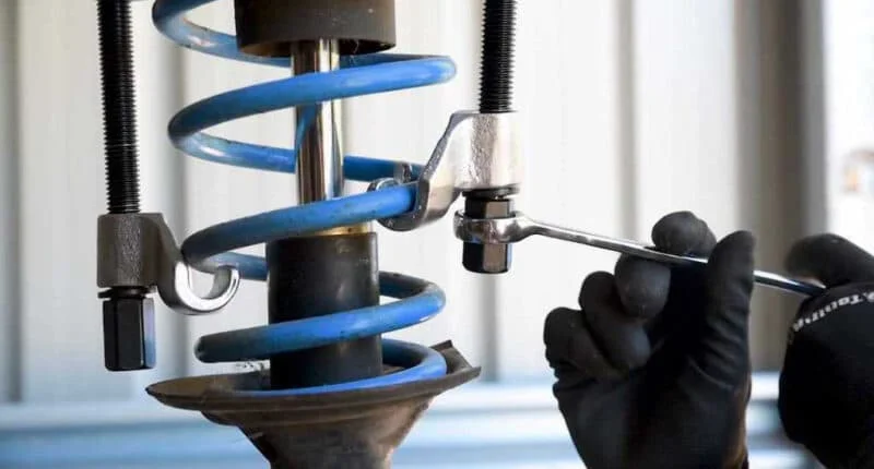 Best Coil Spring Compressor Tools For Your Garage