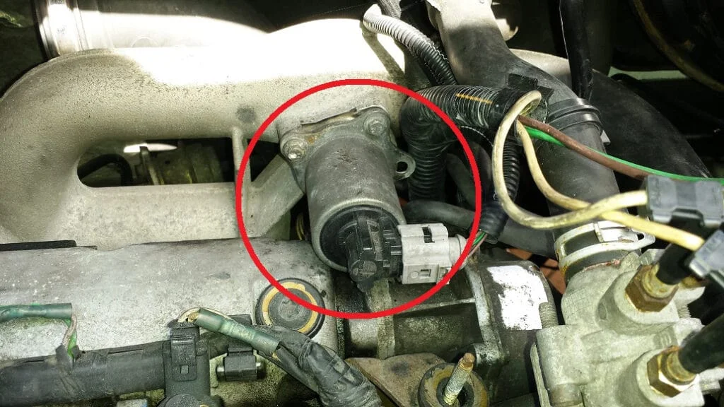 Locating the exhaust gas recirculation valve