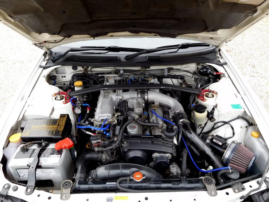 2000 Nissan Skyline R34 GTT with RB25DET