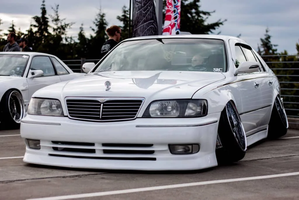 Infiniti Q45 with Onikyan style