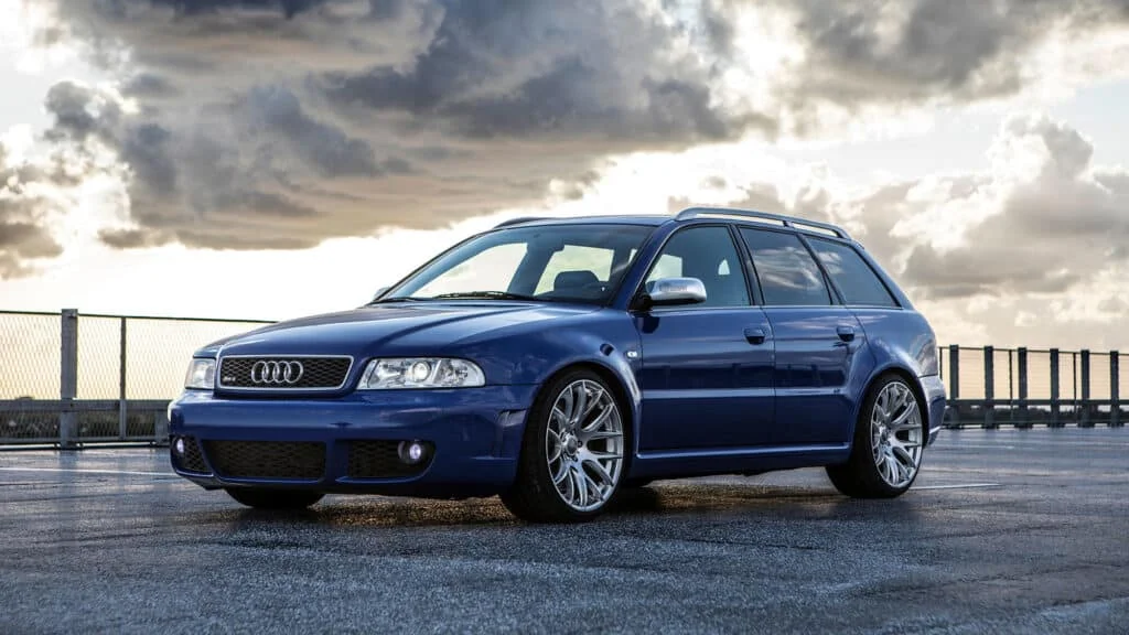 Dark blue Audi B5 S4 Avant on a cloudy day