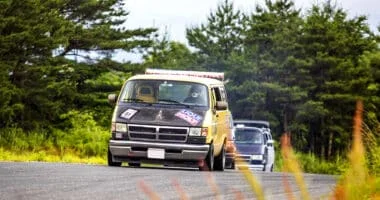 Dajiban: Japanese Dodge Van Racing