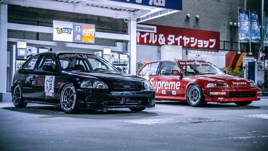 EK4 and EF9 Honda Civics parked side by side in Osaka, Japan