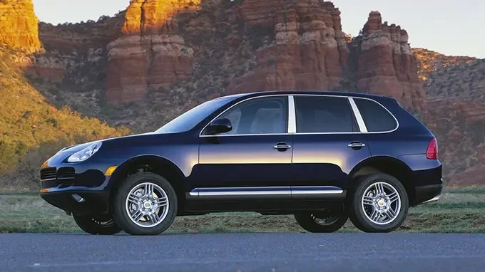 Black Gen 1 Porsche Cayenne