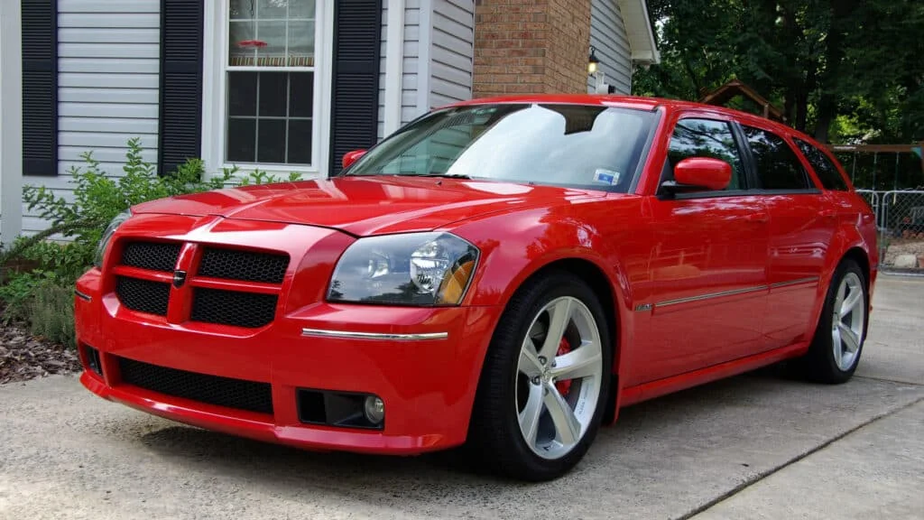 Red Dodge Magnum SRT-8