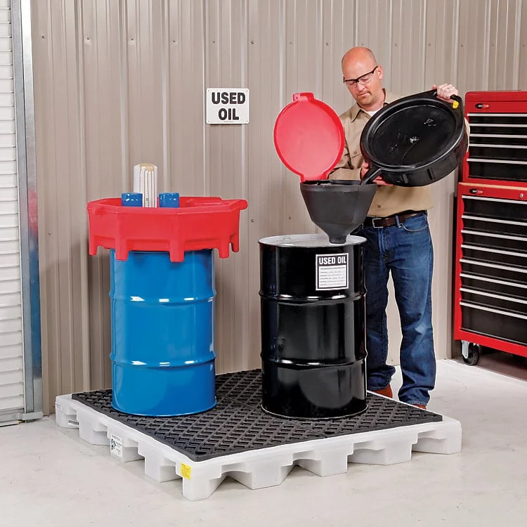 Recycling old engine oil