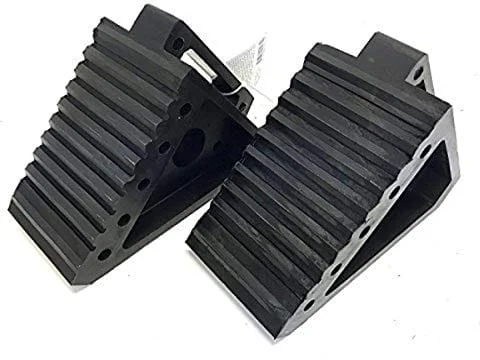 MaxxxHaul solid rubber chocks