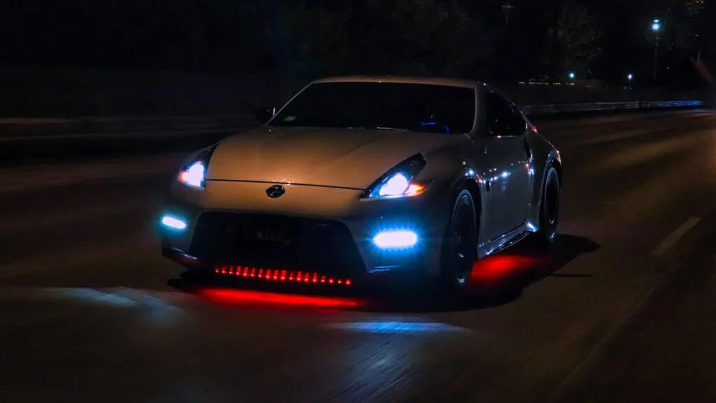 Nissan 370z with neon underglow lights