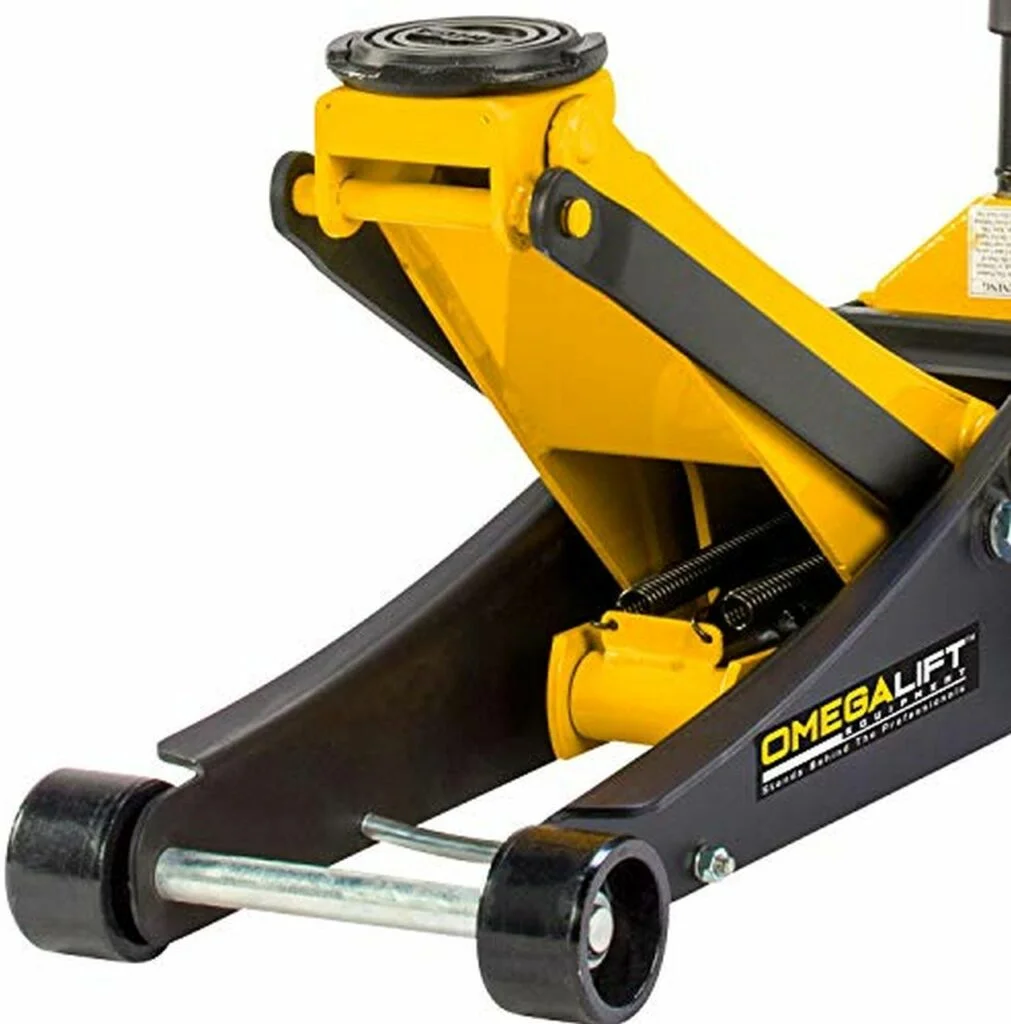 Omega-Lift garage jack