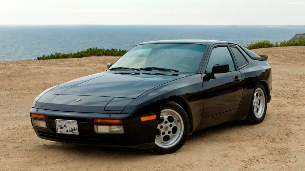 Porsche 944