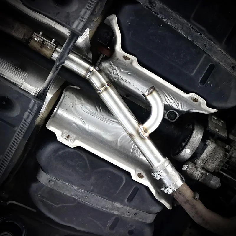 Clean resonator delete with clamps and welding