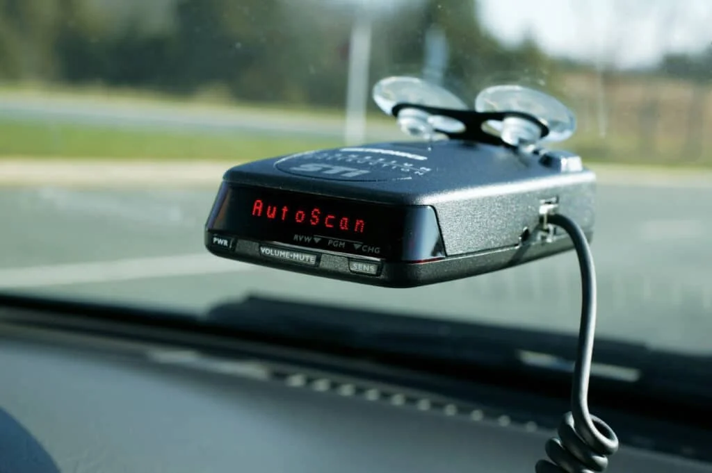 Radar detector mounted on windshield