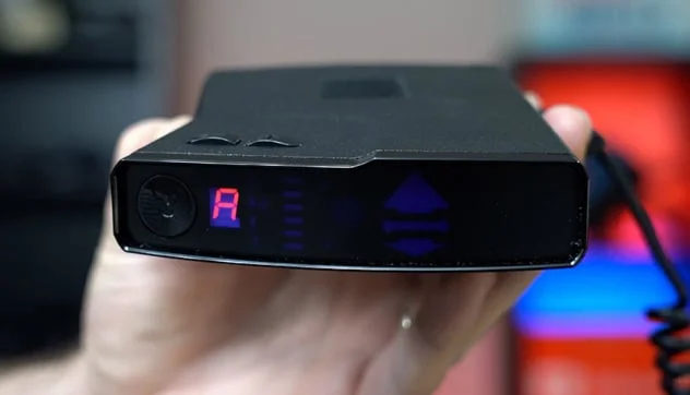 Handheld radar detector 