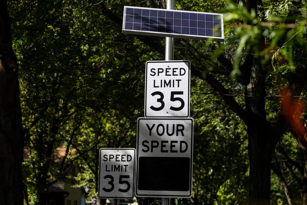 Speed monitoring sign in Iowa