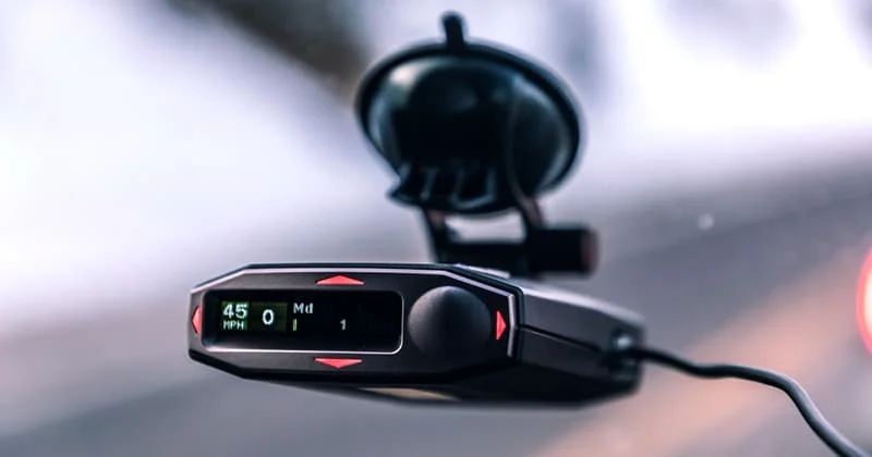 Windshield mounted radar detector in Connecticut