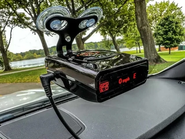 Windshield mounted radar detector in Idaho