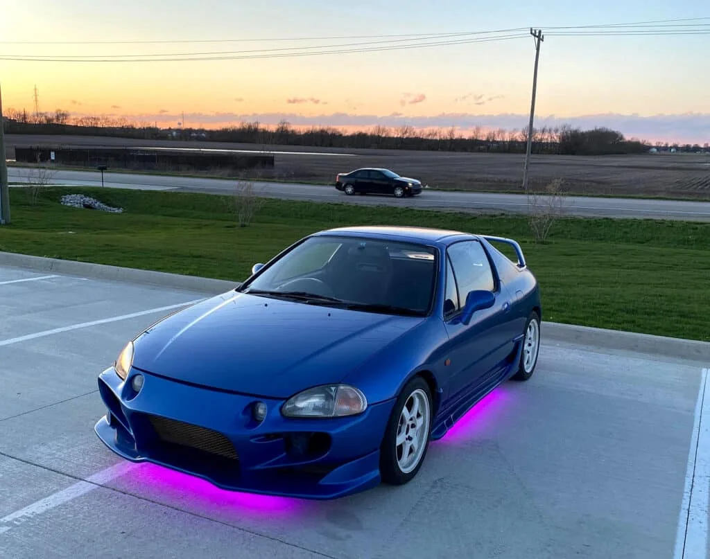 Honda Del Sol with pink underglow