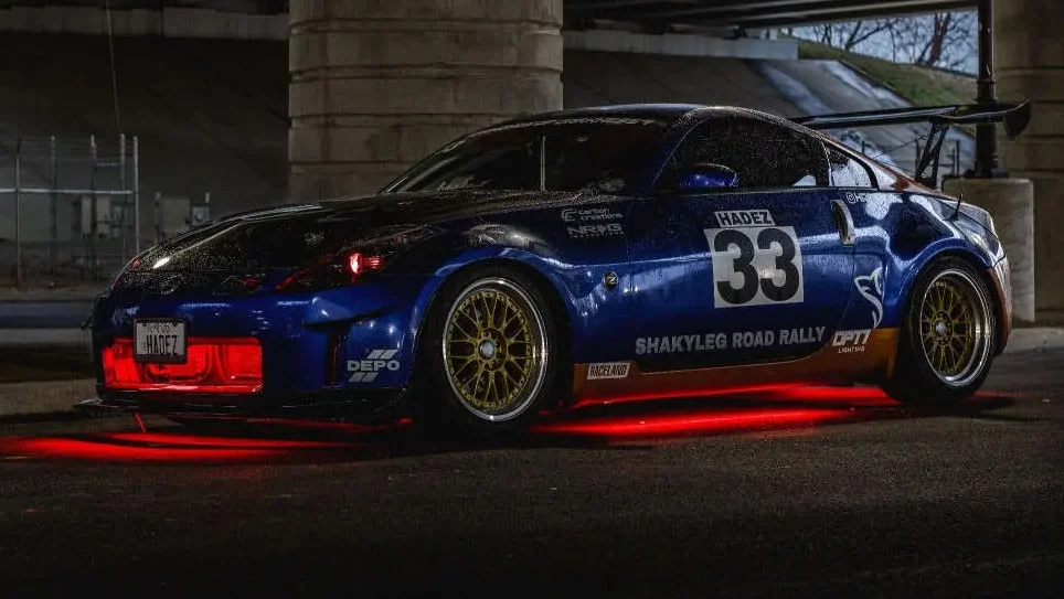 Modified 350z with red underglow