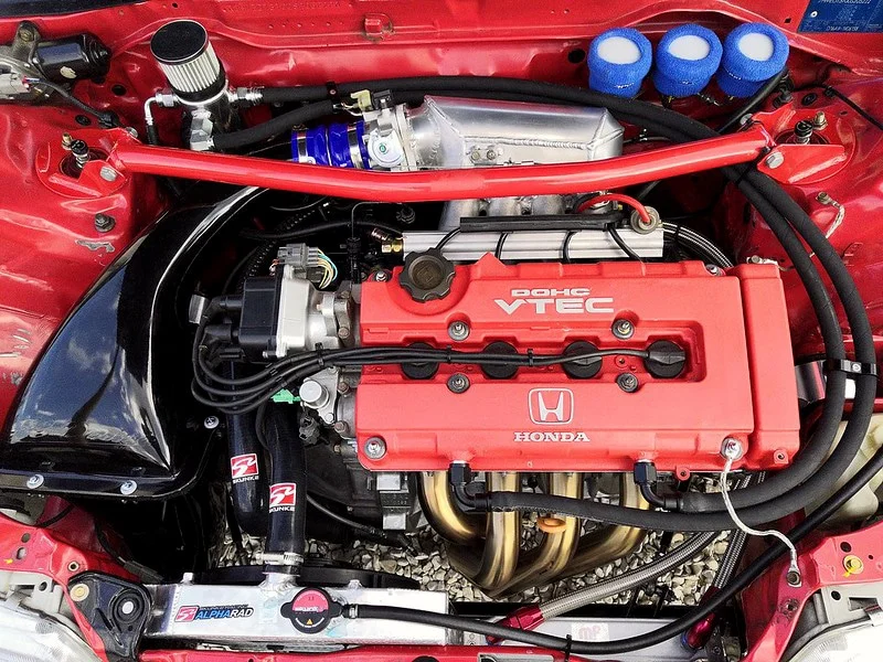 1st Gen B16A with red cover