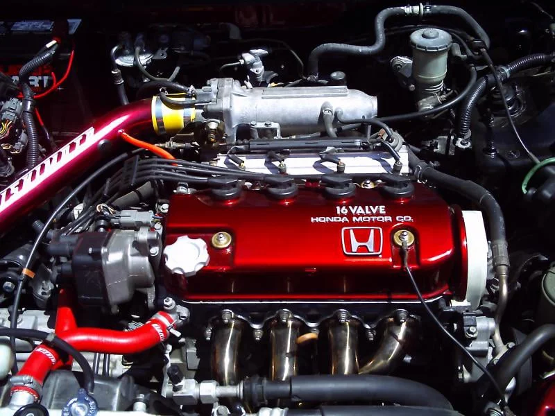 D16Z6 with red engine cover and aftermarket headers