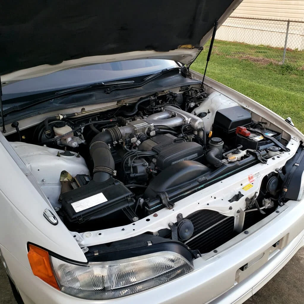 Toyota Mark II engine bay