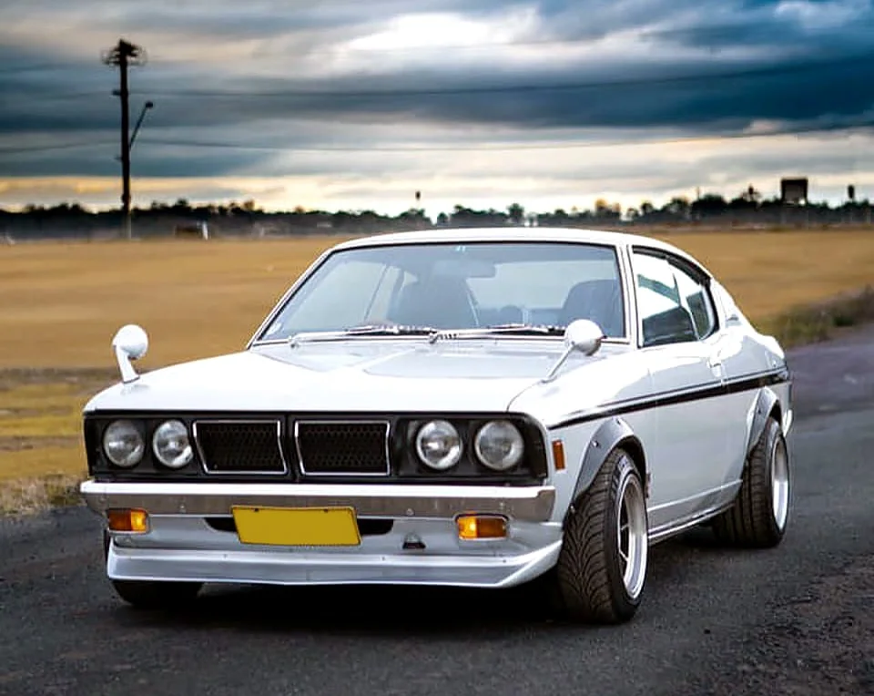 Mitsubishi Galant GT with overfenders