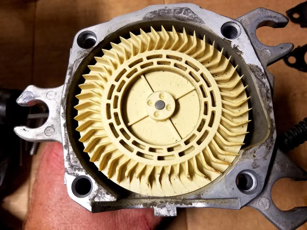 3UR-FE secondary air injection pump