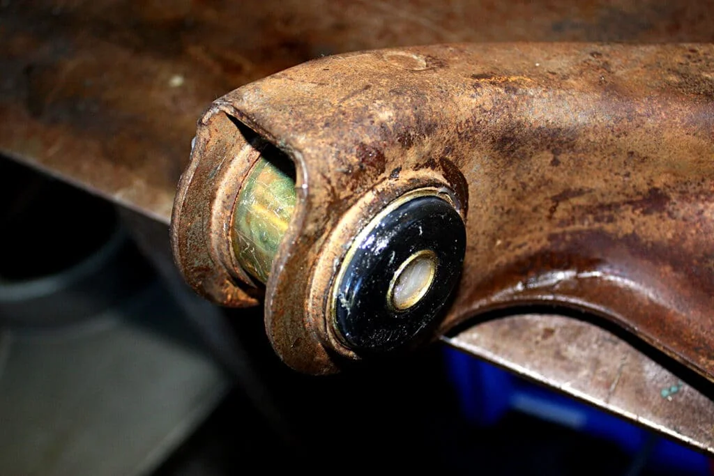 Rubber bushing