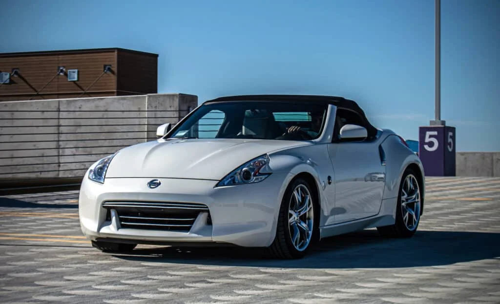 White Nissan 370Z