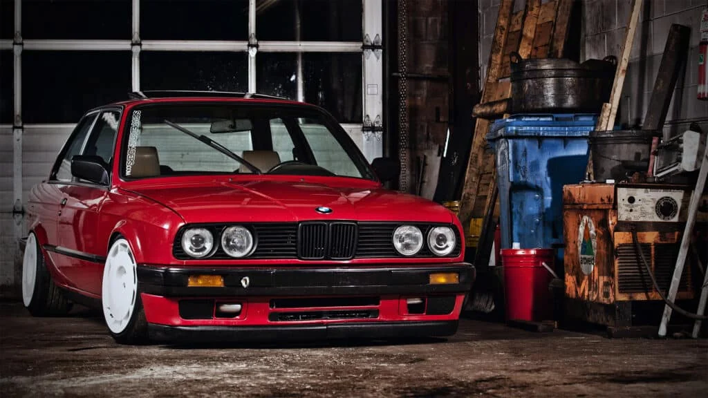 Stanced BMW E30 M3